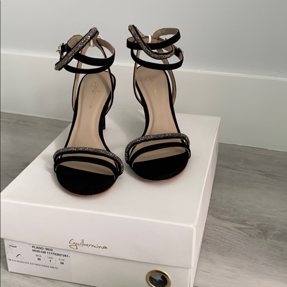 Anthropologie- Never worn  Guilhermina heels -